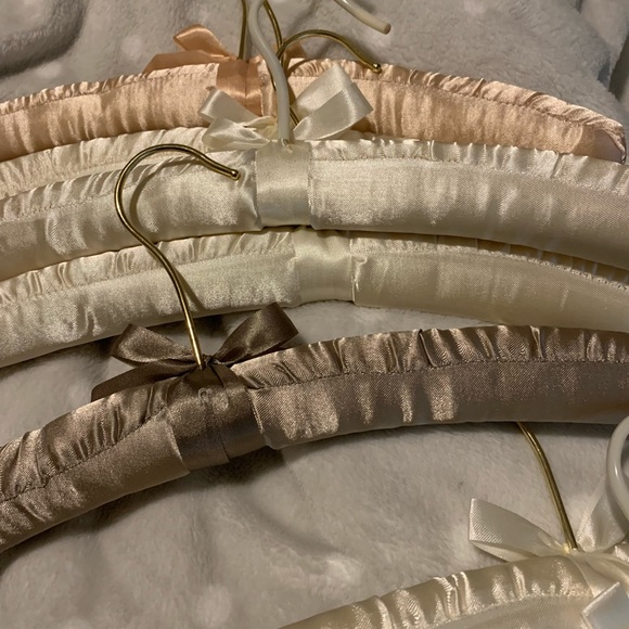 Satin Lingerie hangers - Picture 4 of 5